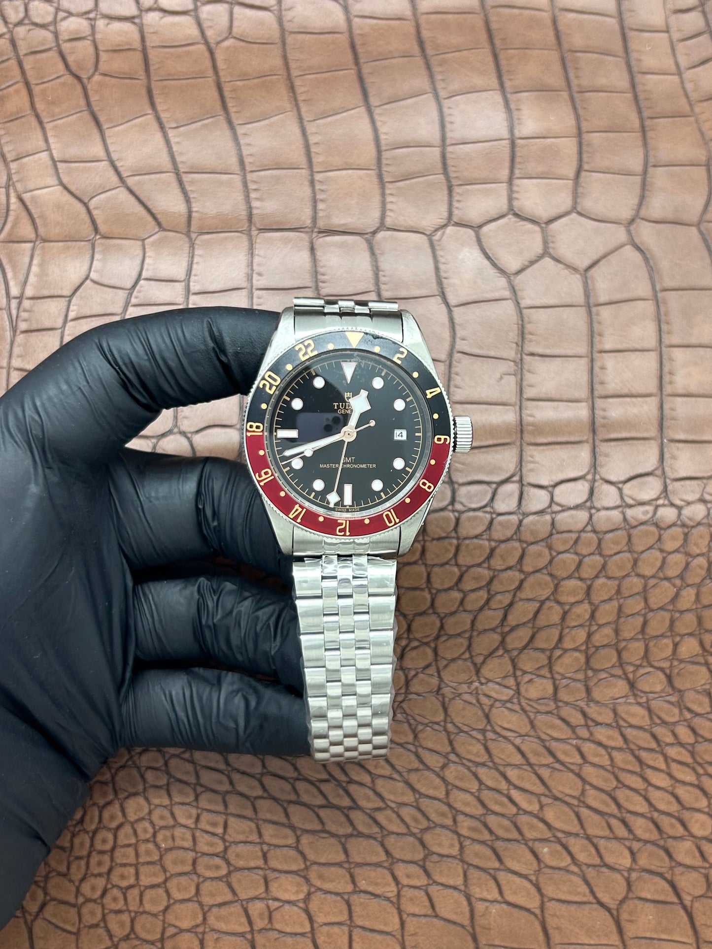 GMT   T D R